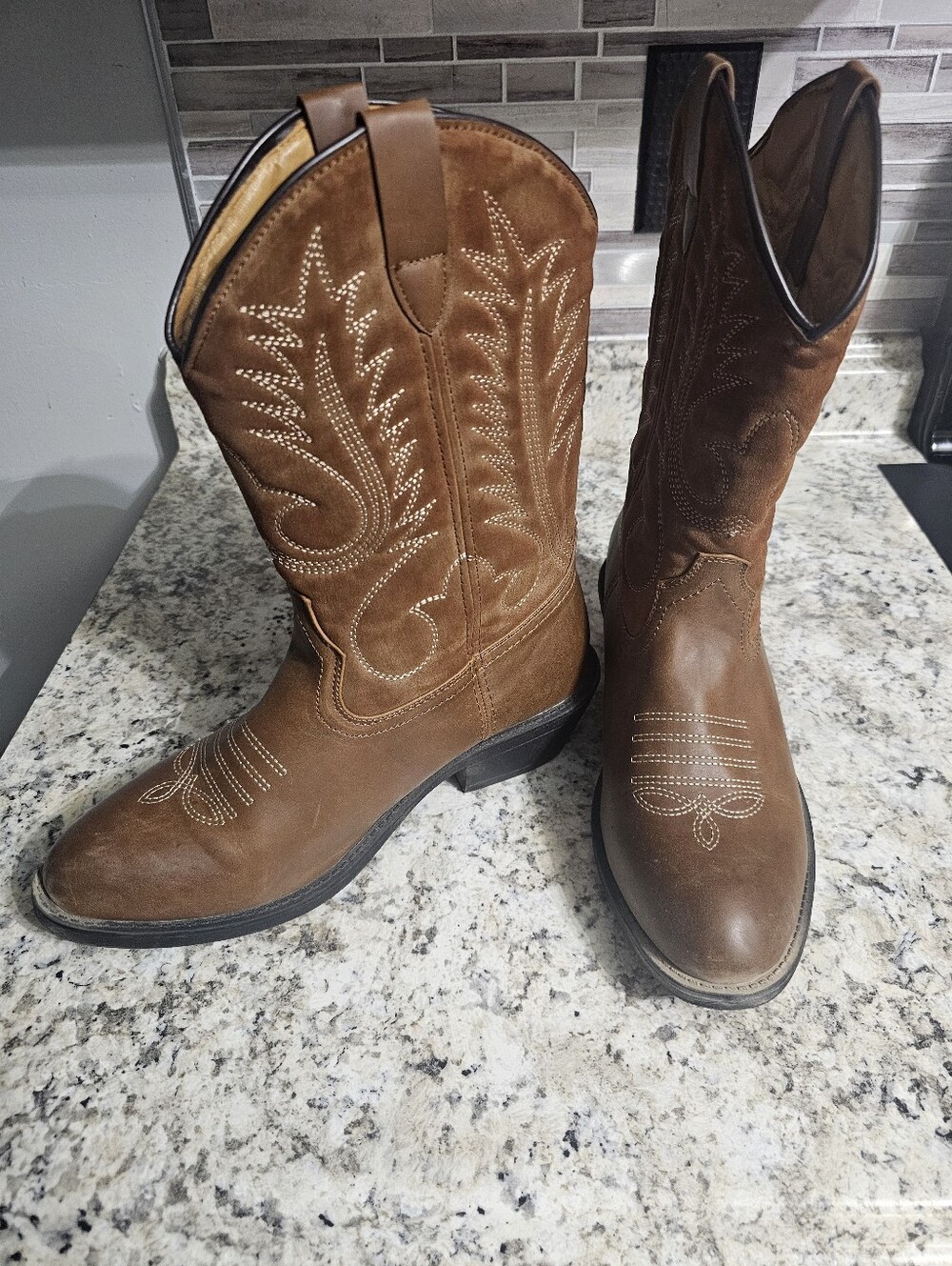 Men's Classic Brown Cowboy Boots - Western Leather Pull-On